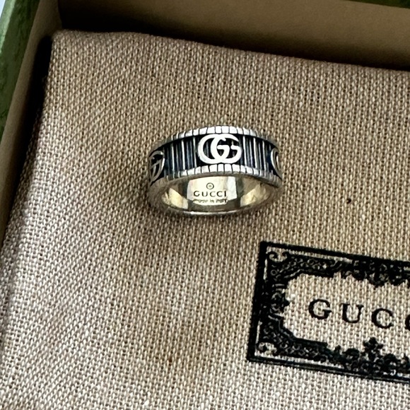 Gucci Ring with double G in silver - Picture 2 of 7